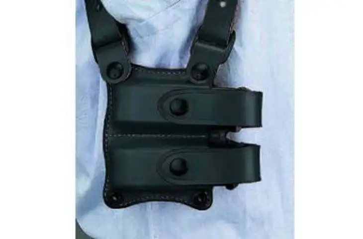DeSantis Quick-Chek Shoulder Rig Holster - view 6